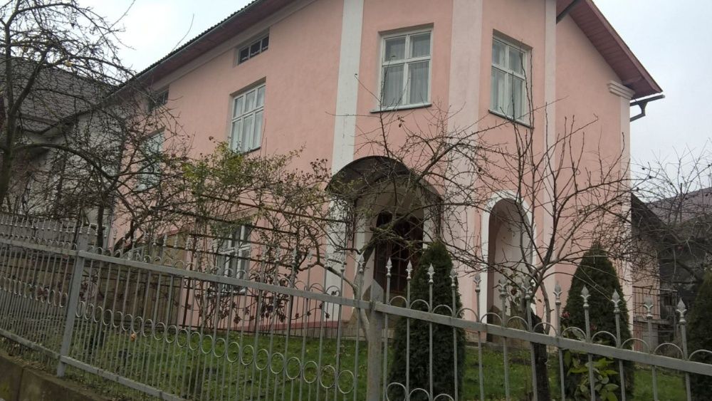 Продається будинок у м. Бучач