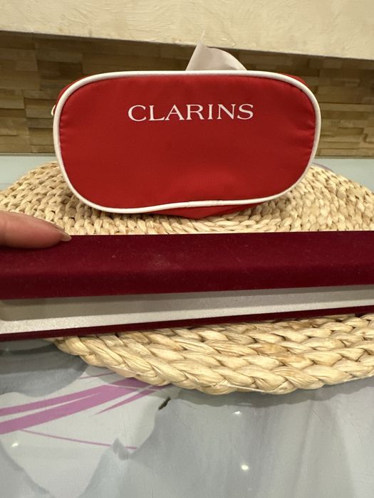 Жіночий гаманець футляр Clarins