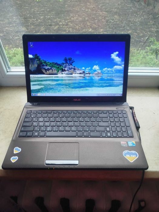 Ноутбук Asus k52j 15.6 i3-330m Для ютуба та фільмів