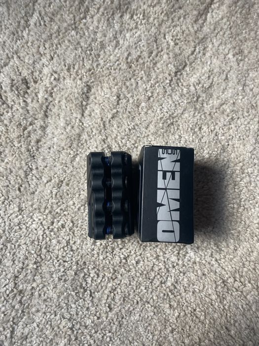 Blunt Omen SCS clamp