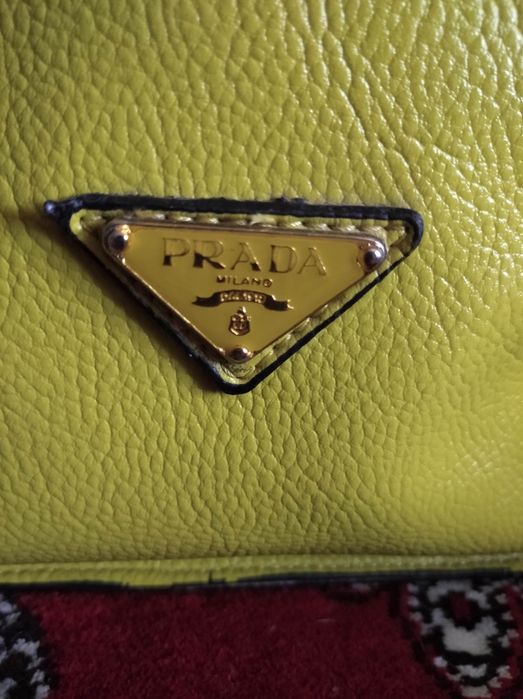 Сумка Prada Vitello