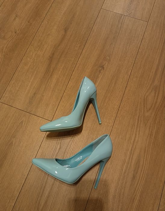 Nowe szpilki 36 baby blue