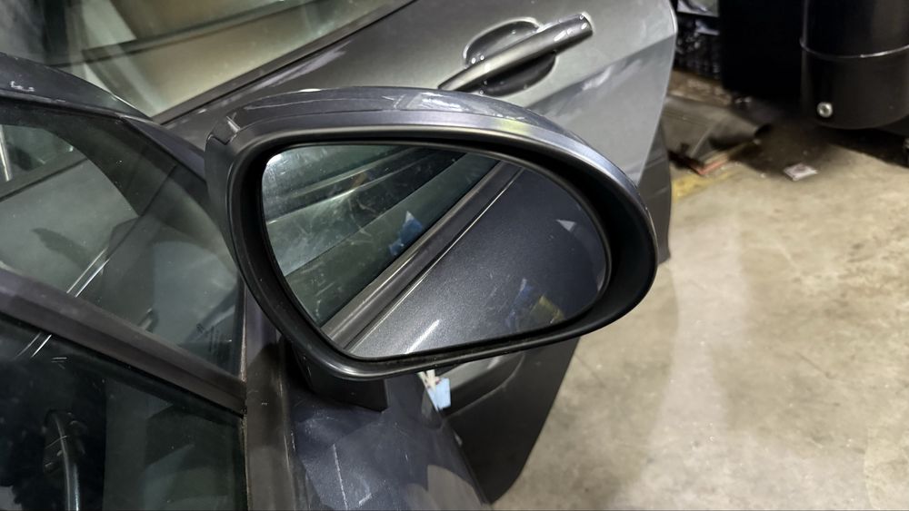 porta frente direita Peugeot 308 ano 2008