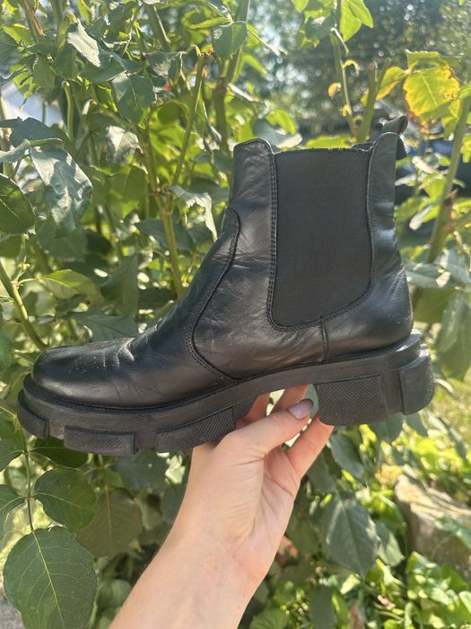 Ботіночки челсі в натуральній  шкірі.