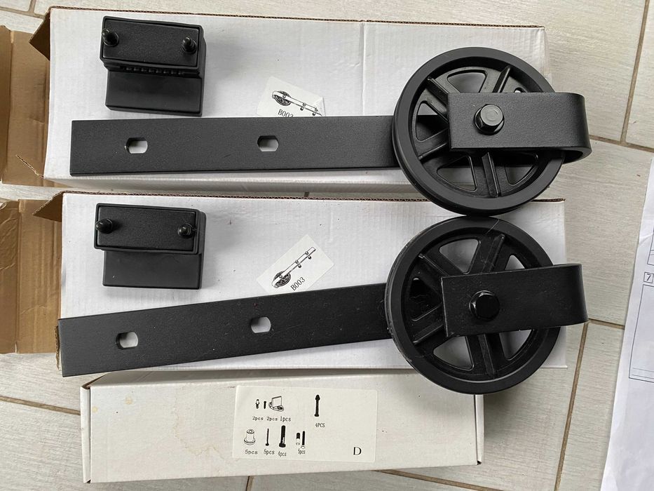 Розсувна система Loft  чорна 2 м 100 кг