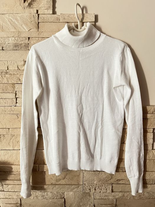 Cienki sweter golf