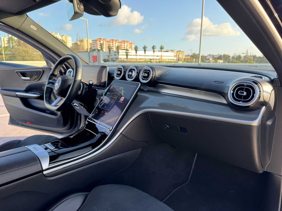 Mercedes-Benz C300e AMG • Garantia Oficial + 2 Anos • Autonomia de 110km em elétrico