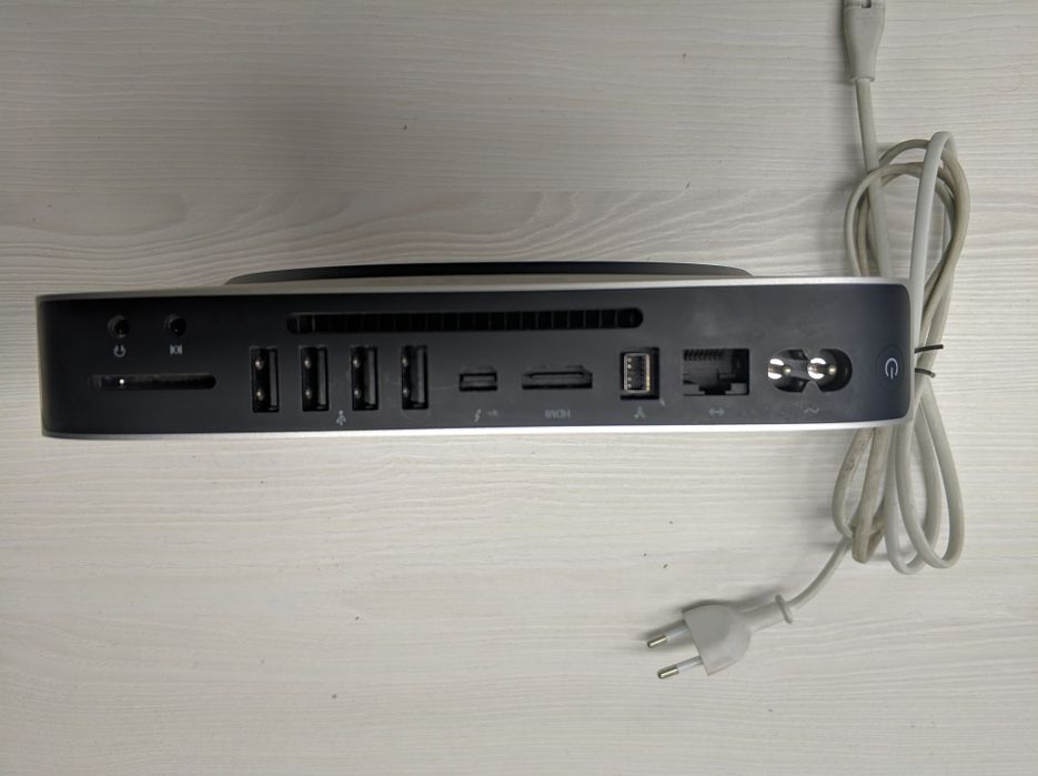 Mac mini late 2012 i5 8 GB 240 GB SSD