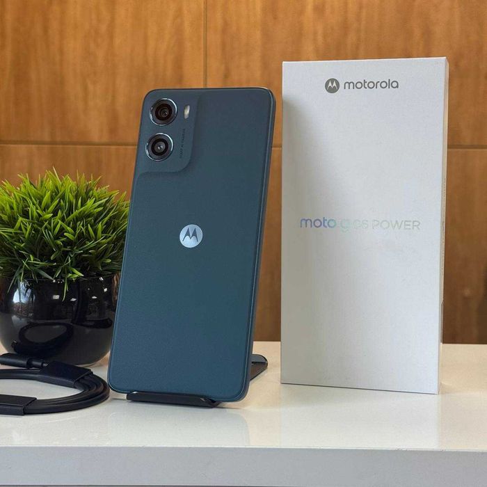 НОВИЙ Смартфон Motorola Moto G06 Power 4/256GB NFC 7000mA Tapestry