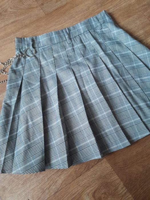Юбка короткая , тенисная юбка в клетку, серая юбка с цепью y2k