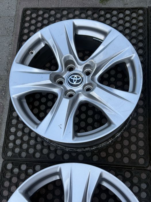 Ном 170 057 Диски оригінал Toyota rav4 rest highlander Lexus nx 5-114,3 r17 et35