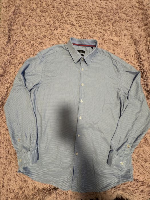 Продам  чоловічу сорочку оригінальну Hugo Boss p. 2xL