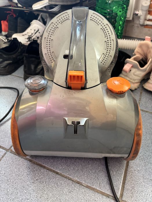 Пылесос Gorenje 1200 грн