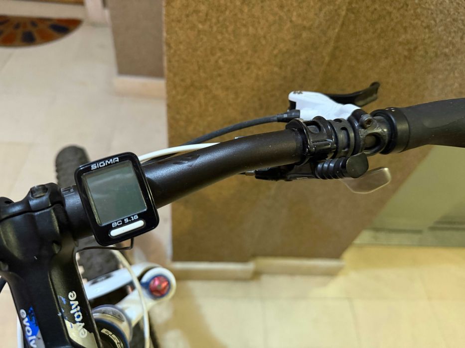 Vendo Bicicleta MONDRAKER Factor RR