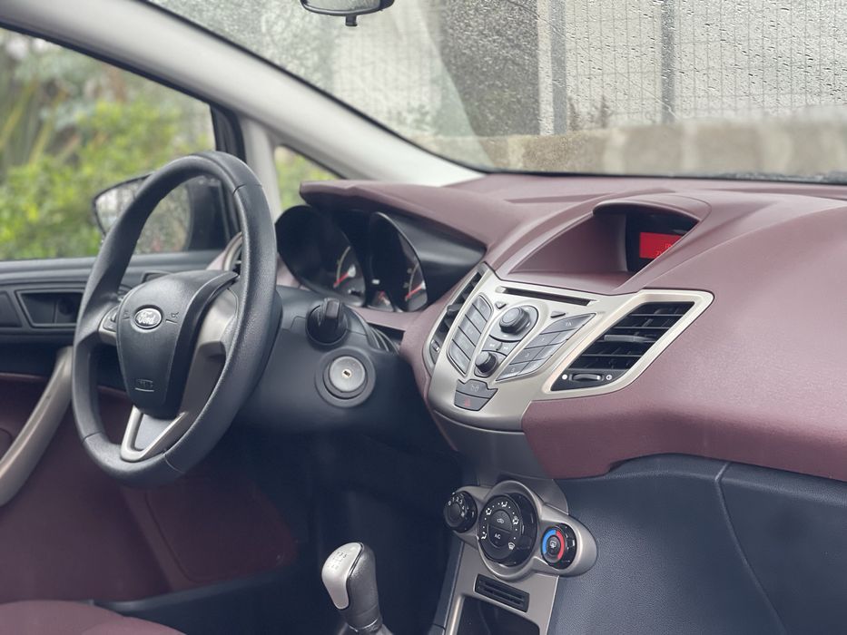 Para venda ford fiesta 1.4 tdci , ediçao sport , com garantia de 24 M
