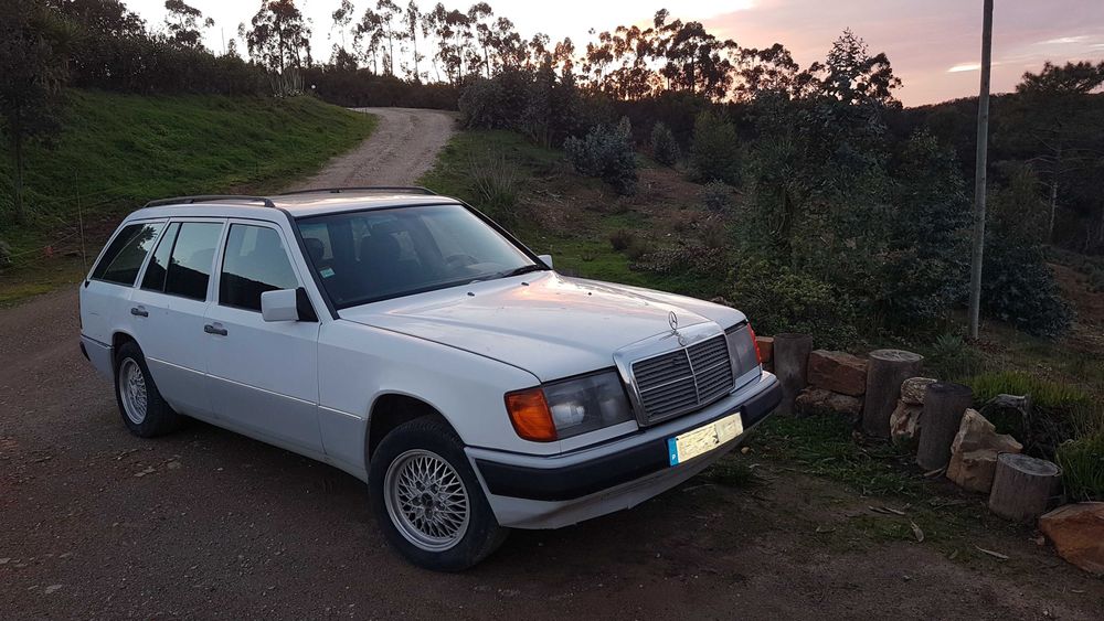 Mercedes Benz 250TD 124W