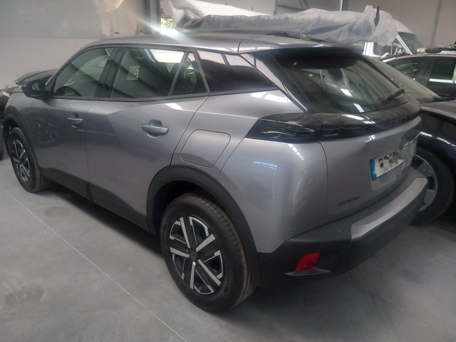Peugeot 2008 1.2 ano 2025