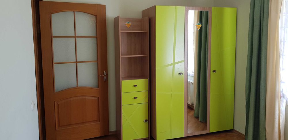 4-кімнатна квартира з ремонтом