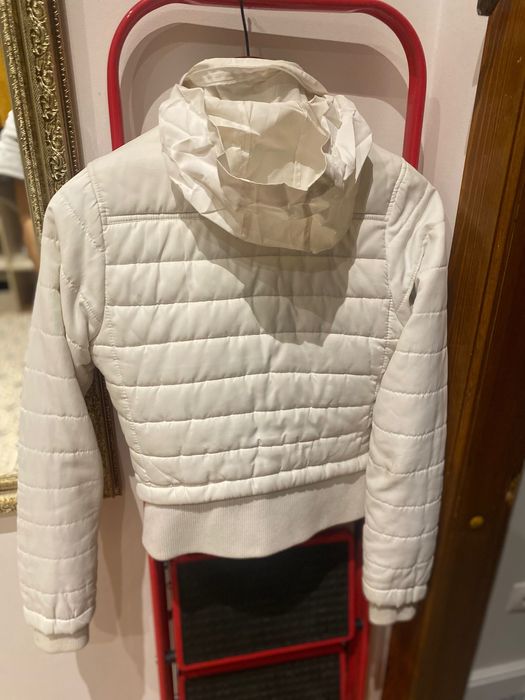 Белая куртка adidas Stella Mccartney