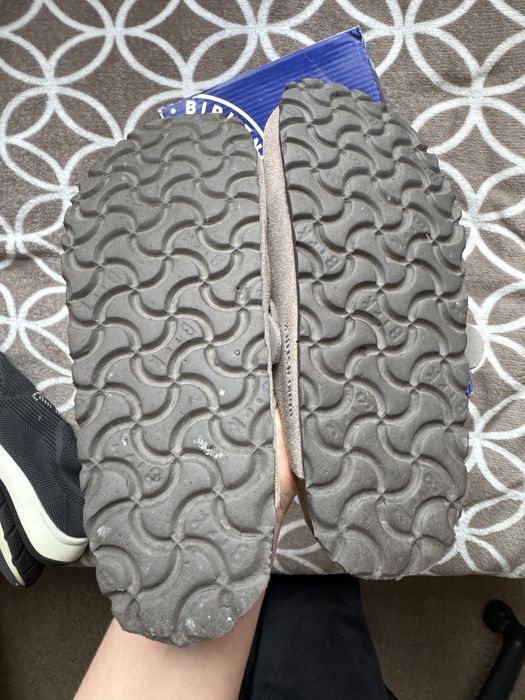 BIRKENSTOCK , колір беж- капучино розмір 39(24,5)