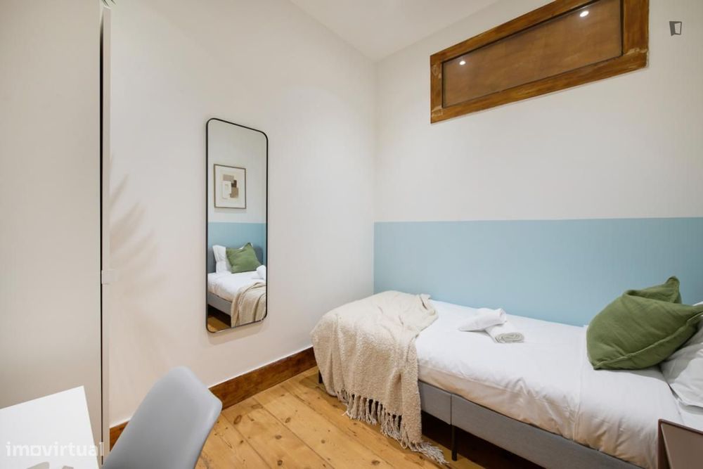 Quarto - localizado em Avenida da Liberdade Lisbon