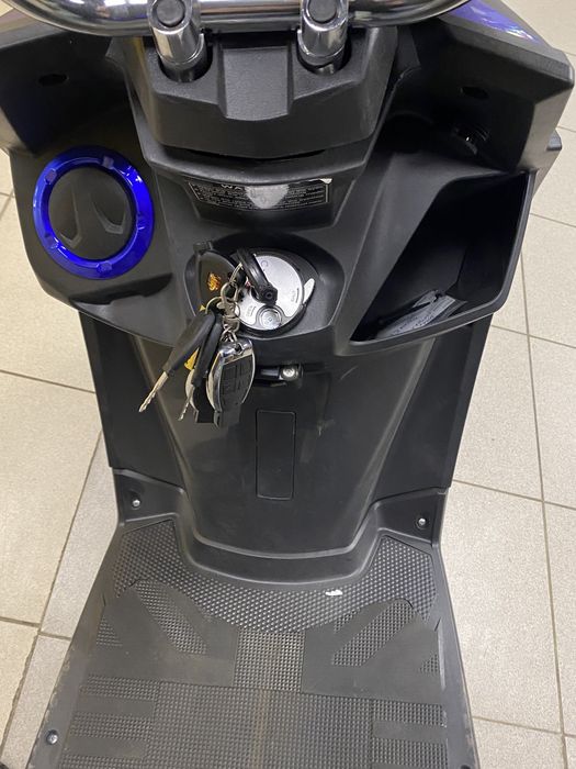 Скутер SPARK SP150S-19BN