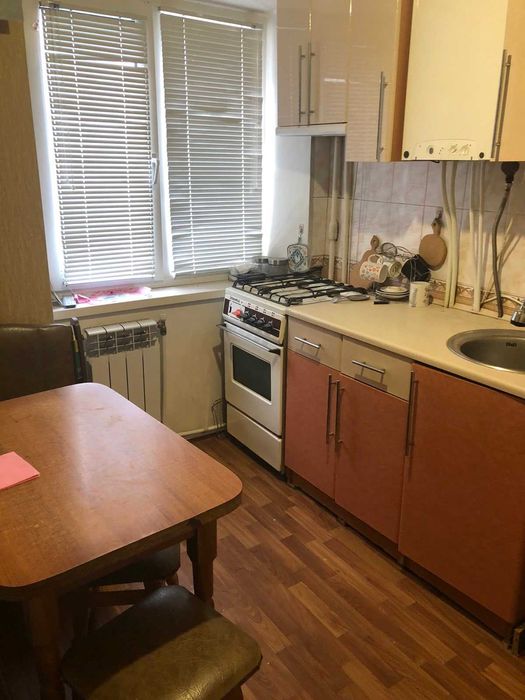 Продам 3 ком. кв.-ру в п. Эсхар. 3/5