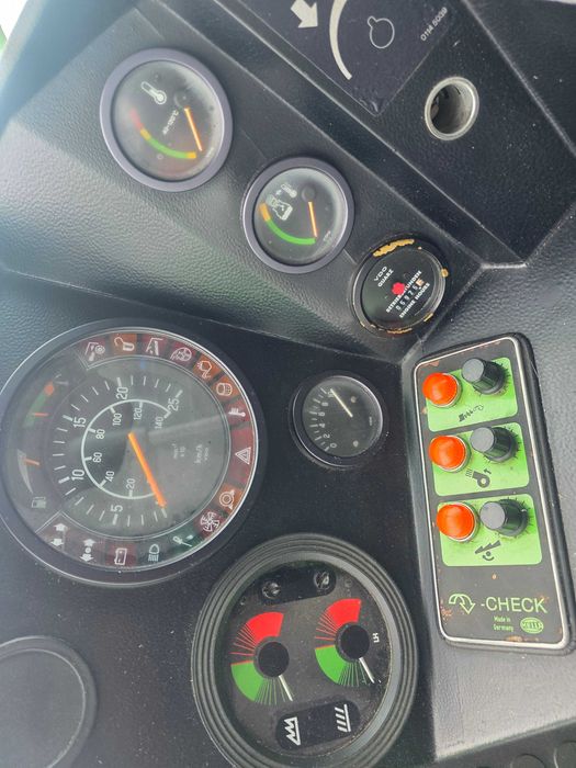 Kombajn zbożowy Deutz Fahr m36.10