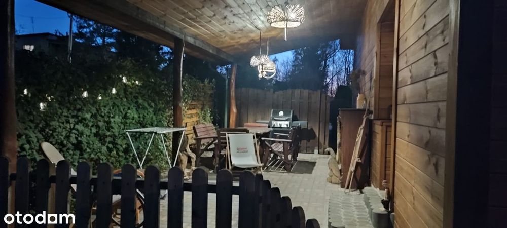 Przestronny dom wolnostojący z garażem