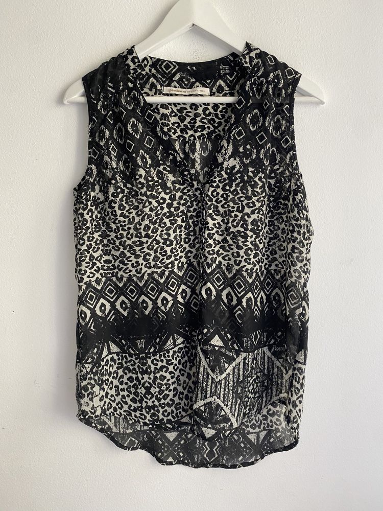 Top leopardo stradivarius sale