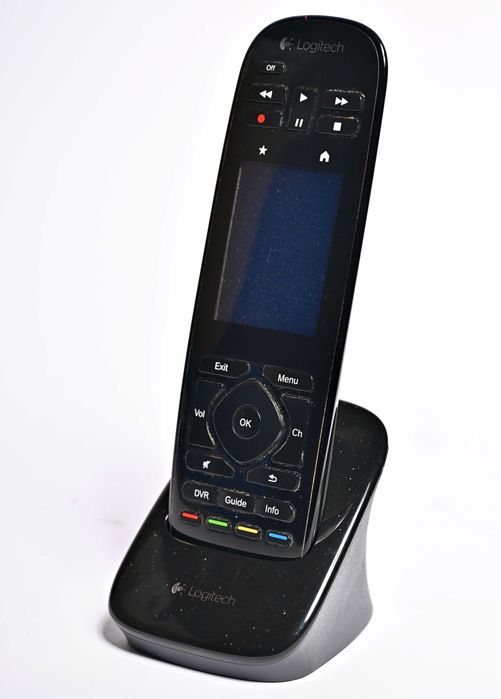 Logitech Harmony Touch – pilot uniwersalny z ekranem dotykowym Karczew ...