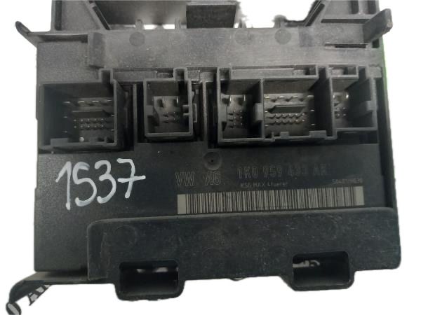 Módulo genérico VOLKSWAGEN Golf V (1K1)