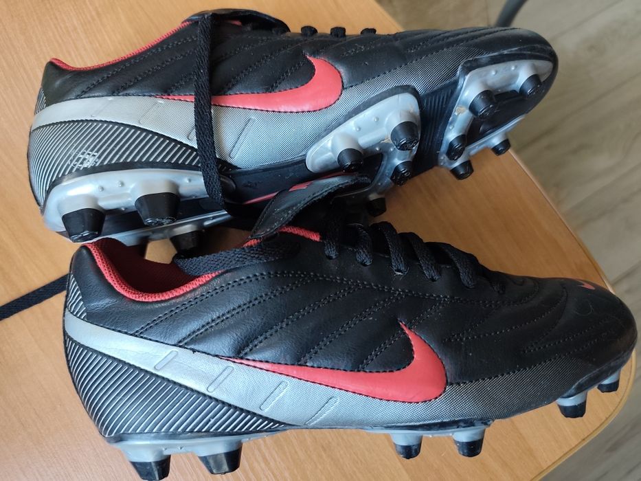 Sprzedam buty  korki