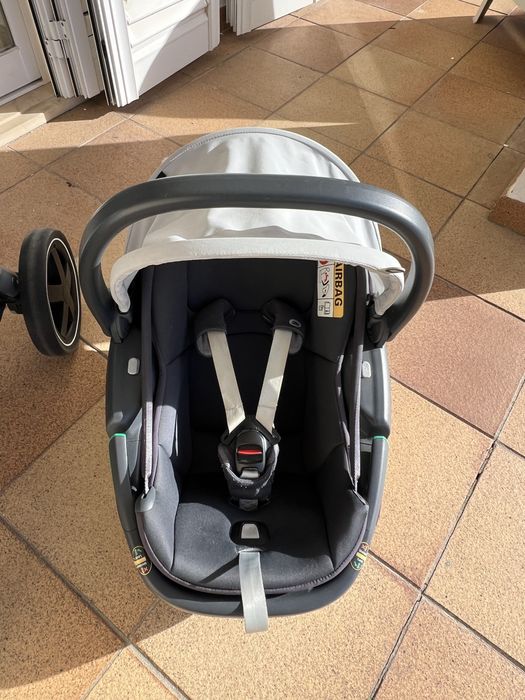 Carrinho Maxi-Cosi Zélia 2 + Ovo Bébé Confort