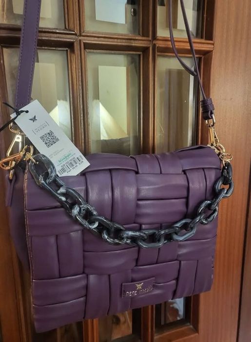 Vendo carteira de mulher urgência