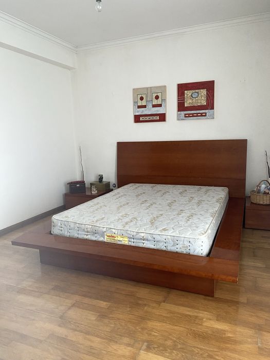 Conjunto de Mobilia de Quarto - Madeira