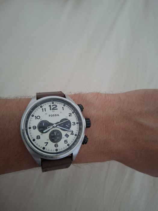 Relógio Fossil Chronograph Vintage Mostrador Creme Bracelete Pele Castanha