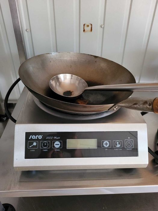 Плита індукційна wok SARO Louisa