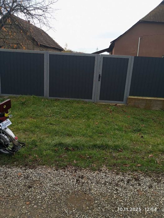 Продам дом та землю