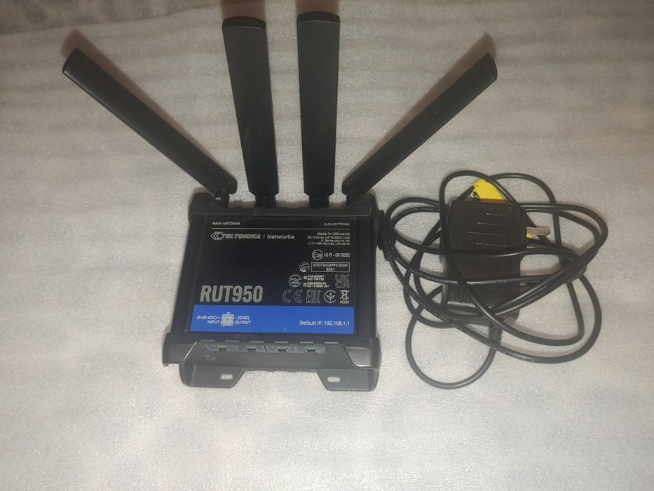 Teltonika rut 950(4g модем 2 sim + роутер)