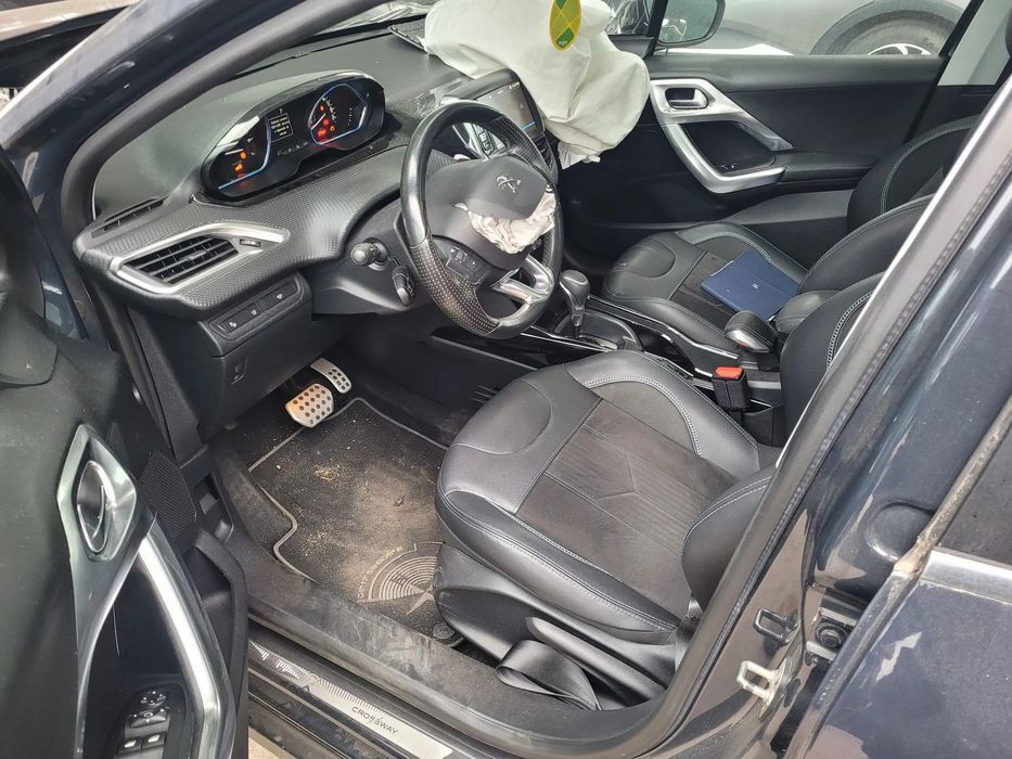 Peugeot 2008 2017 1.2 THP para peças