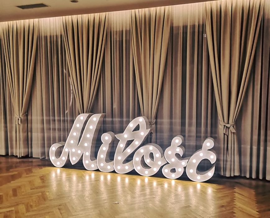 Wodospad iskier, wiatraki iskier, fontanny iskier wesele urodziny