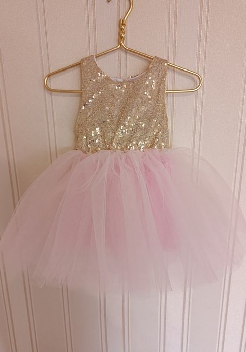 Сукня на 8 березня, день народження, святкова. Платья на день рождение