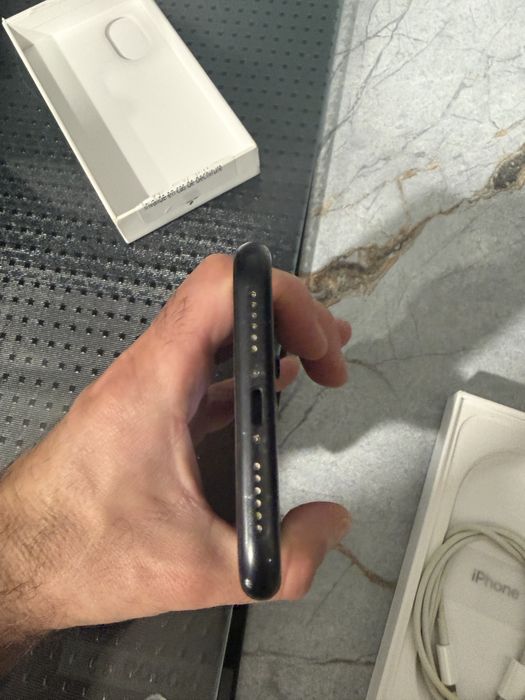 Iphone XR 64Gb.