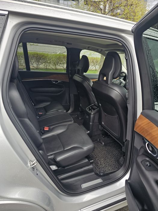 Терміново volvo xc90 2.0 гібрид
