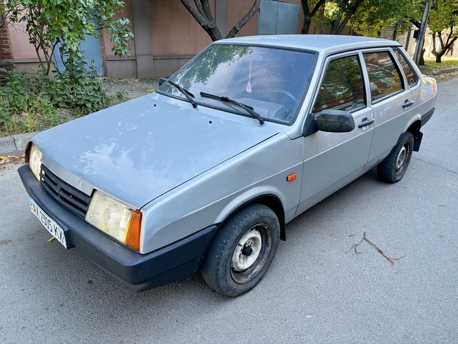 Продам ВАЗ 21099 2002 г.в. 1.5 газ/бенз