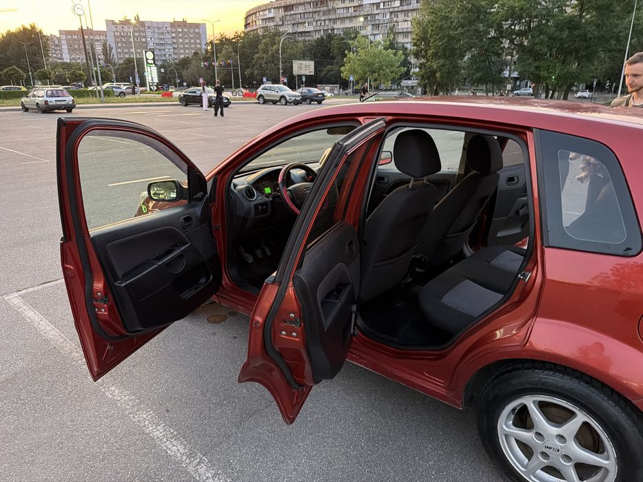 Продам Ford Fiesta 2008