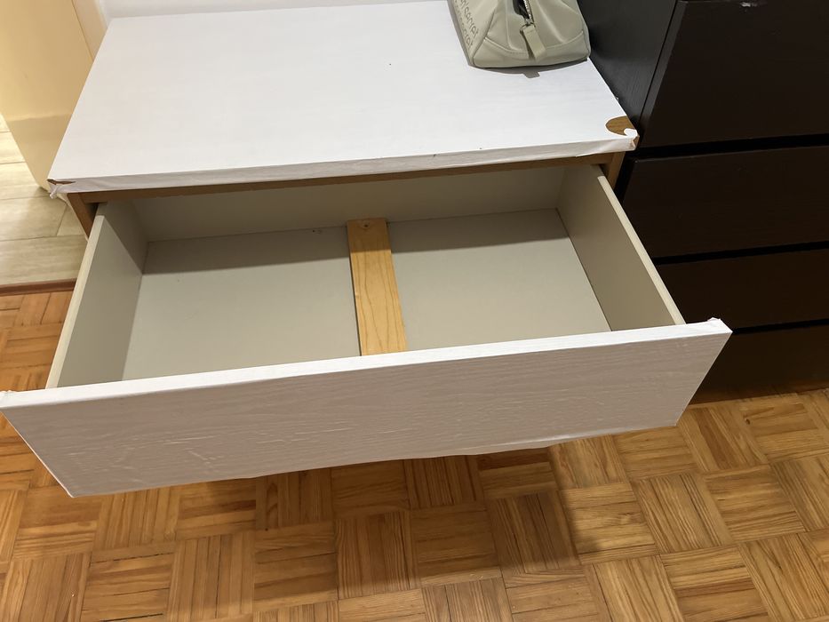 Comoda castanha ikea 3 gavetas