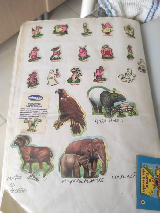 Capa de Cromos do Bollycao e Caderneta do Hugo 50% completa