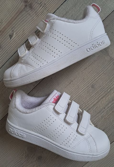 Кросівки ADIDAS  (р. 28)